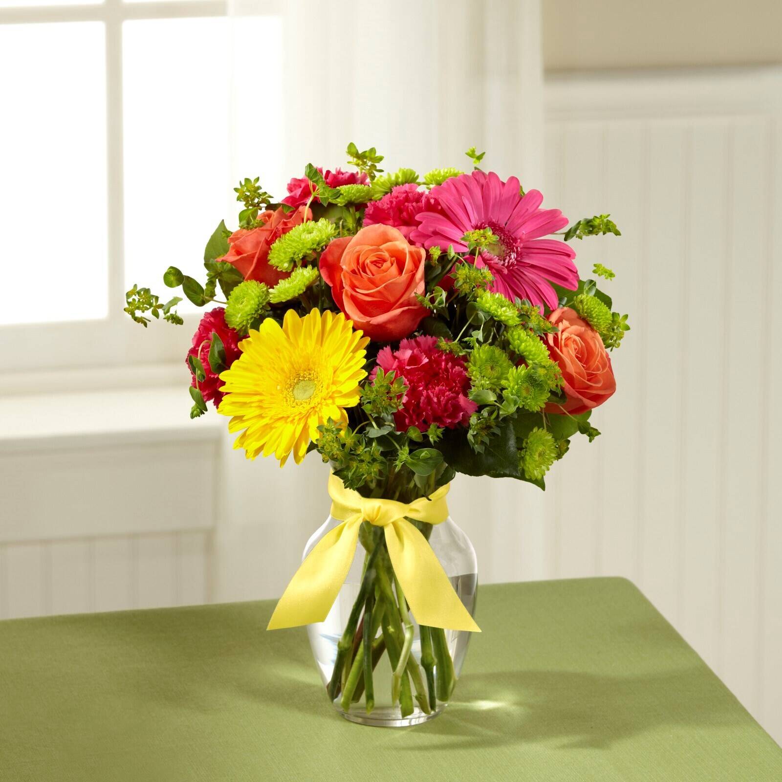 Blume, Blumen-Arrangement, Blumenstrauß, Rose, Florales Design, Blume, Blumen-Arrangement, Blumenstrauß, Rose, Florales Design, Blume, Blumen-Arrangement, Blumenstrauß, Rose, Florales Design, Blumenstrauß, gemischte Blumen, Rosen, Gerbera, gelbes Band