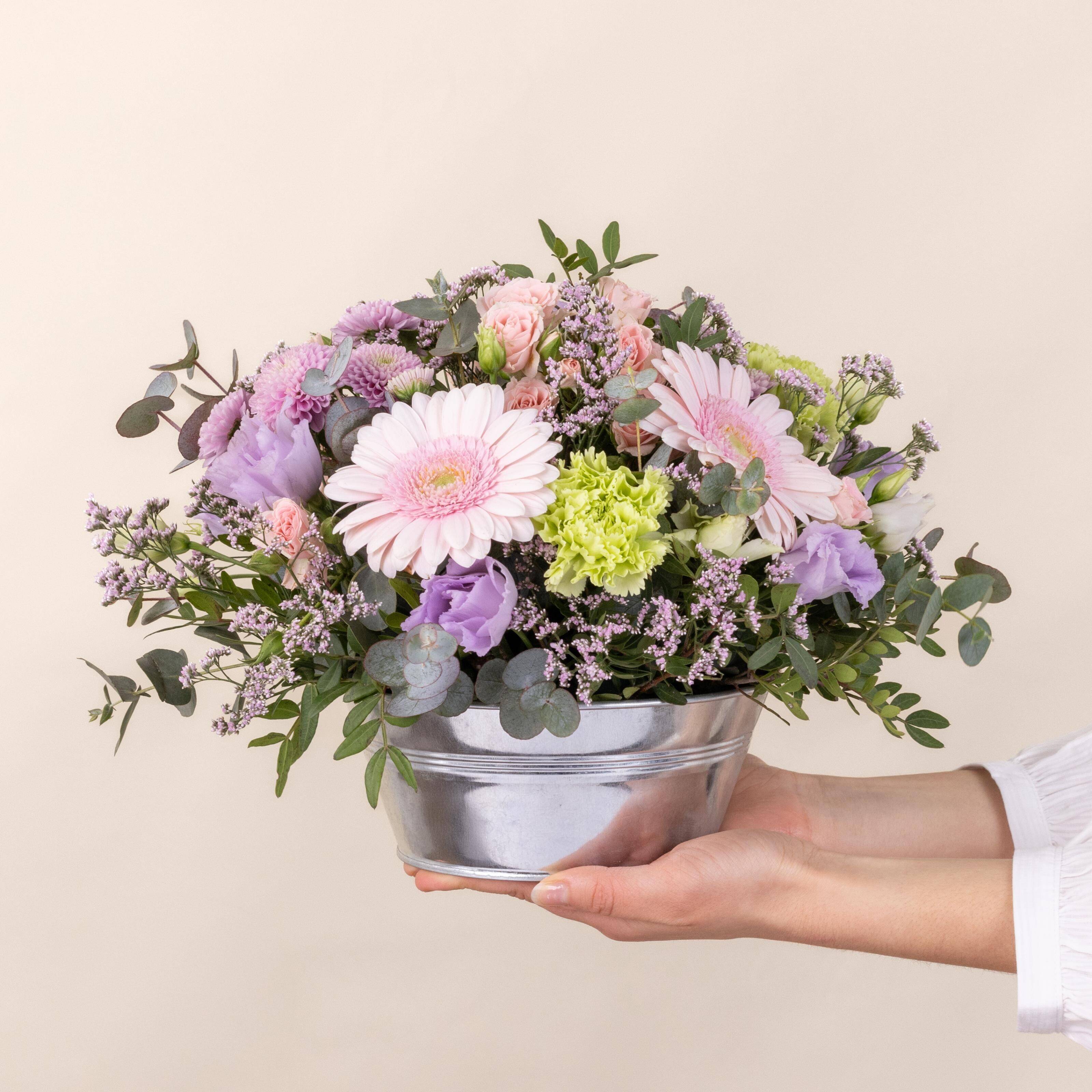 Blume, Blumen-Arrangement, Pflanze, Blumenstrauß, Florales Design, Blume, Blumen-Arrangement, Pflanze, Blumenstrauß, Florales Design, Blume, Blumen-Arrangement, Pflanze, Blumenstrauß, Florales Design, blumen, Blumenstrauß, rosa, pastell, Metallkübel