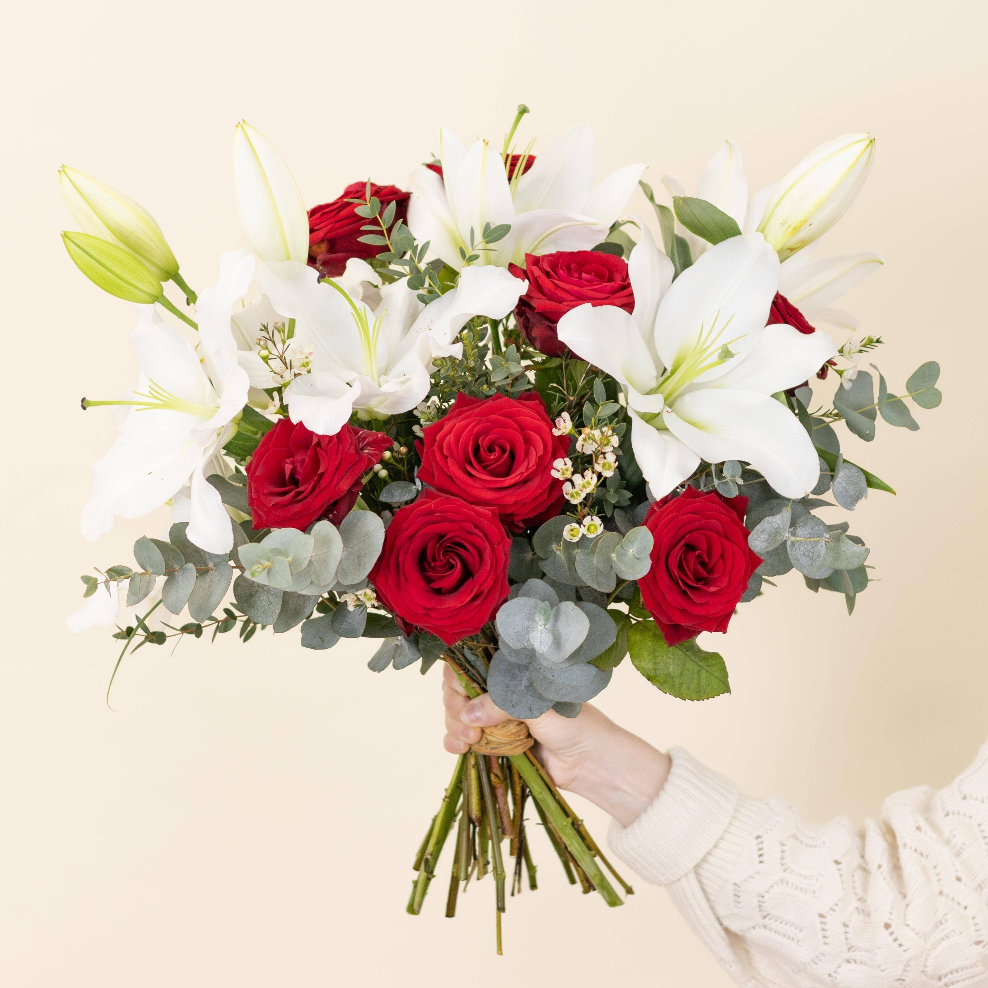 Blume, Blumen-Arrangement, Blumenstrauß, Rose, Florales Design, Blume, Blumen-Arrangement, Blumenstrauß, Rose, Florales Design, Blume, Blumen-Arrangement, Blumenstrauß, Rose, Florales Design, blumen, blumenstrauß, rote rosen, lilien, grünzeug