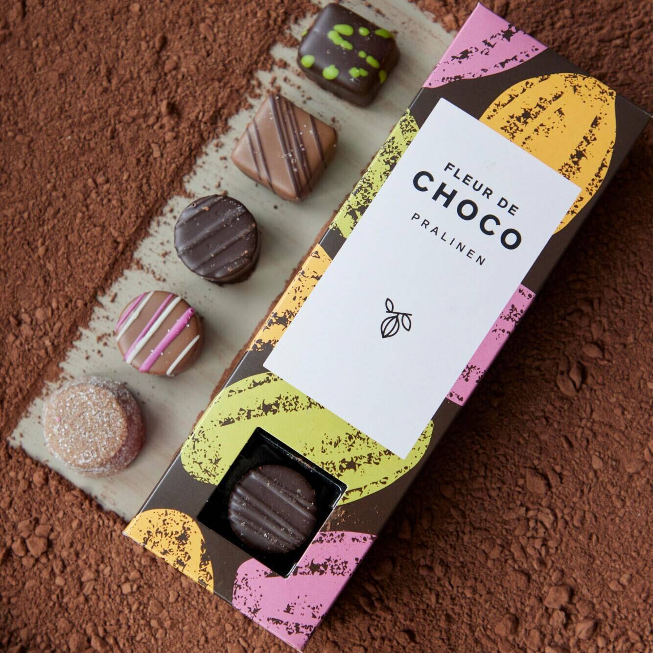 Schokolade, Pralinen, Schachtel, handgemacht, Kakaopulver, schokolade, pralinen, box, auswahl, pralinen