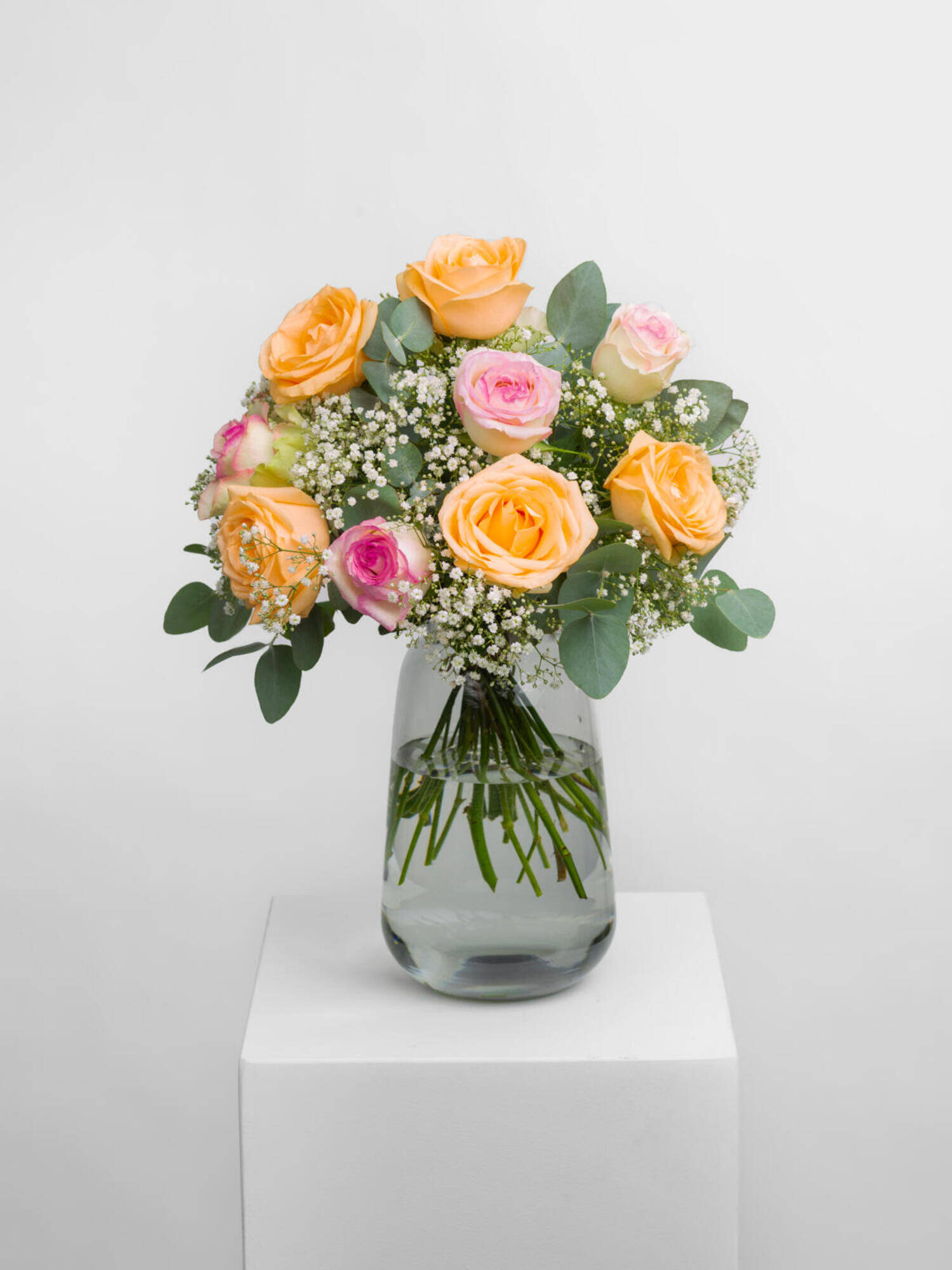 Zarte Gefühle - Hauptblüte: Rosen - Hauptfarbe: Apricot, Rosa