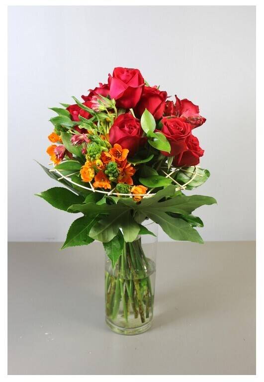 Blume, Blumen-Arrangement, Blumenstrauß, Rose, Florales Design, Blume, Blumen-Arrangement, Blumenstrauß, Rose, Florales Design, Blume, Blumen-Arrangement, Blumenstrauß, Rose, Florales Design, blumen, sträuße, rosen, orangefarbene akzente, vasen