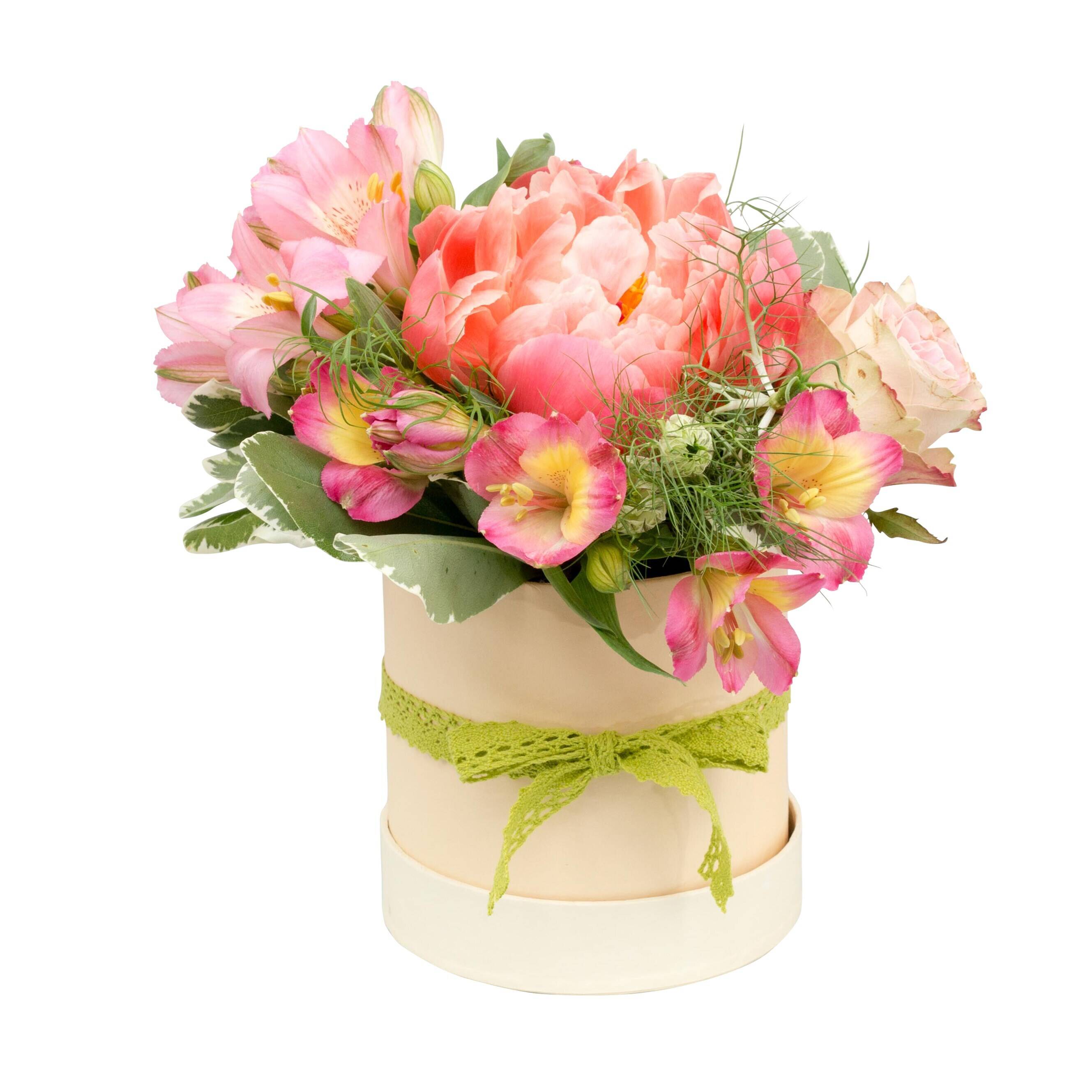 blumen, blumengesteck, pfingstrose, pink, hutbox, Blumenstrauß, Pinke Blumen, Pfingstrose, Geschenkbox, grünes Band, Blumenstrauß, Pfingstrose, rosafarbene Blüten, Hutschachtel-Arrangement, grünes Band