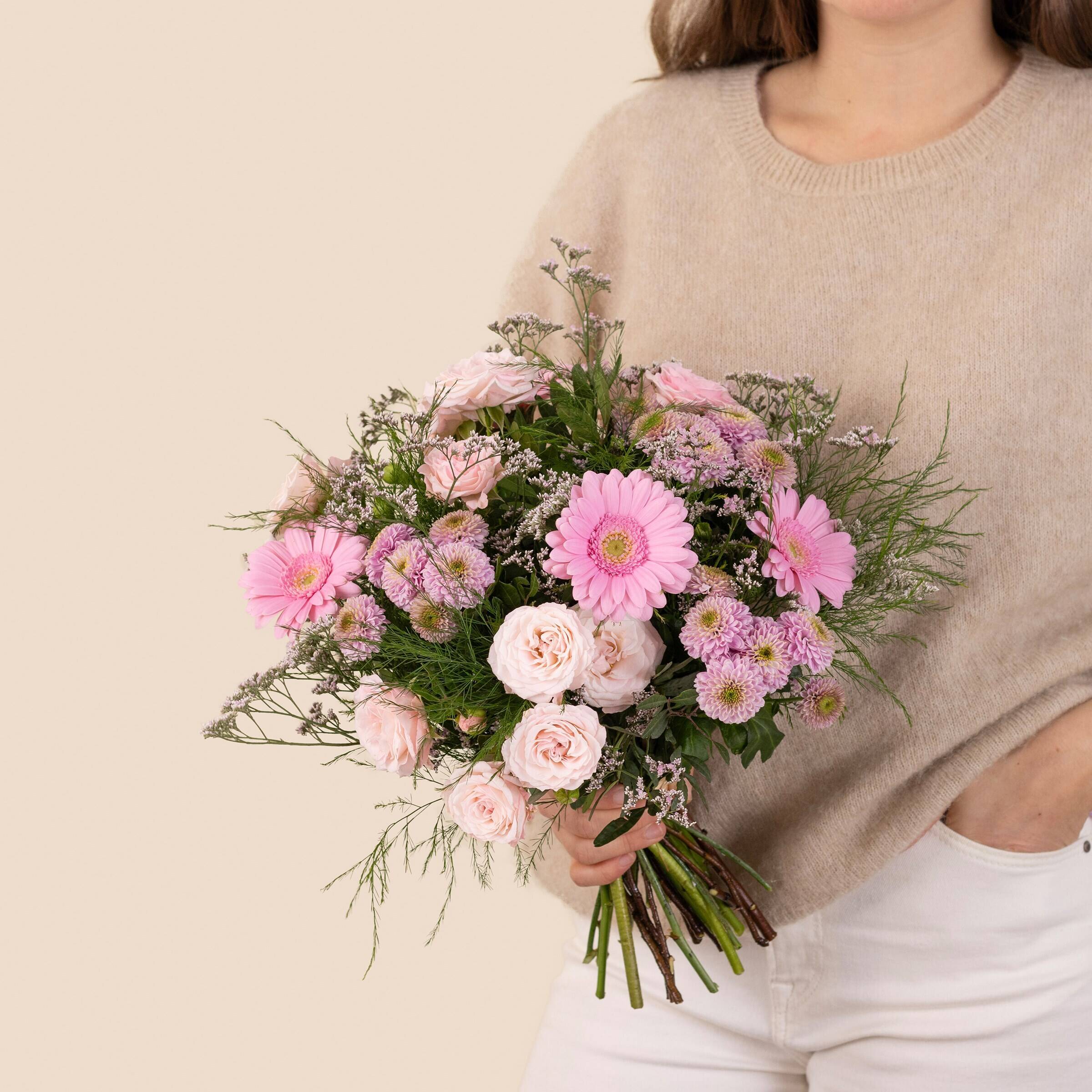 Blume, Blumen-Arrangement, Blumenstrauß, Florales Design, Muster, Blume, Blumen-Arrangement, Blumenstrauß, Florales Design, Muster, Blume, Blumen-Arrangement, Blumenstrauß, Florales Design, Muster, Blumenstrauß, Blumen, Pinkes Bouquet, Rosen, Gerbera