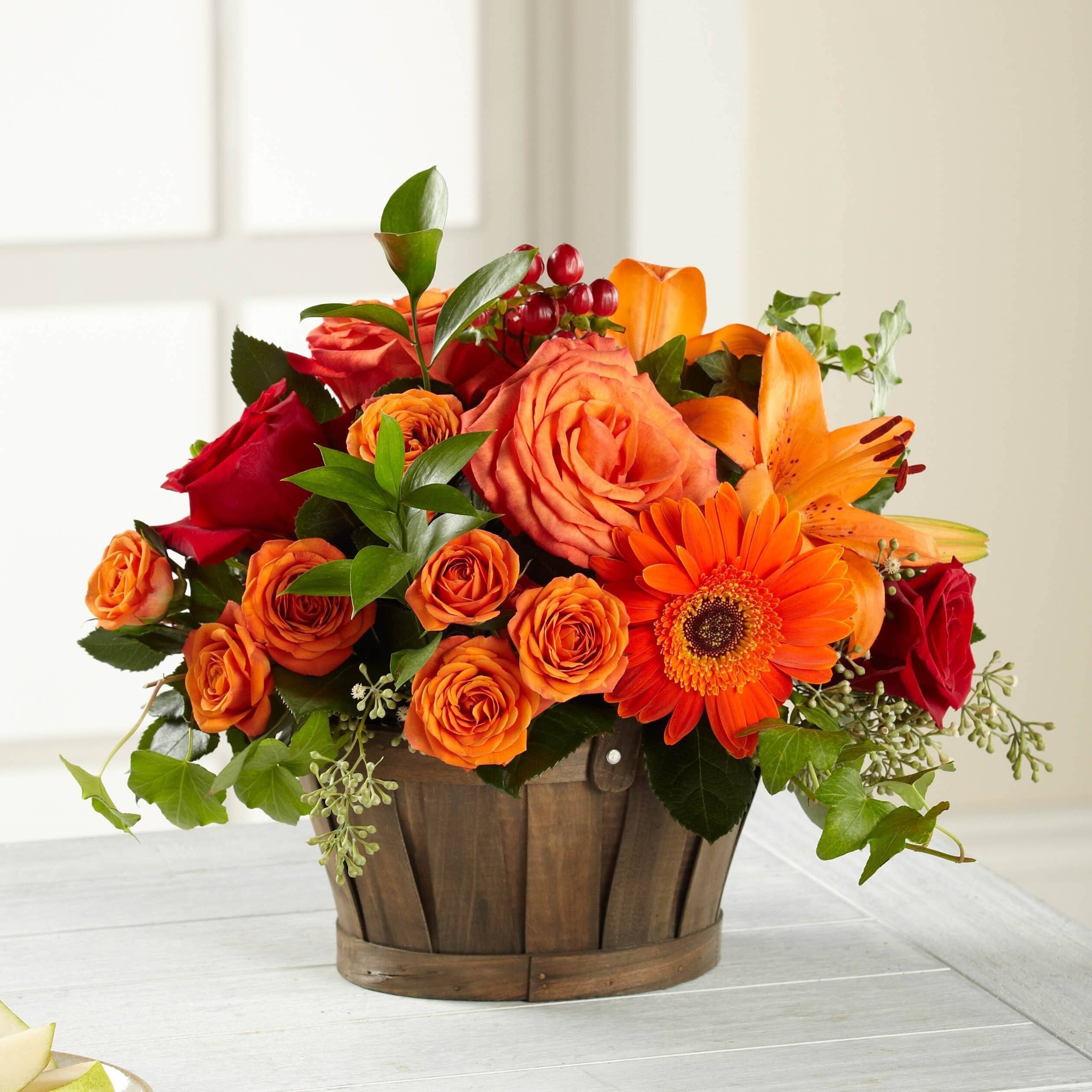 Blume, Blumen-Arrangement, Blumenstrauß, Rose, Florales Design, Blume, Blumen-Arrangement, Blumenstrauß, Rose, Florales Design, Blume, Blumen-Arrangement, Blumenstrauß, Rose, Florales Design, blumen, blumenstrauß, orange, rot, korb