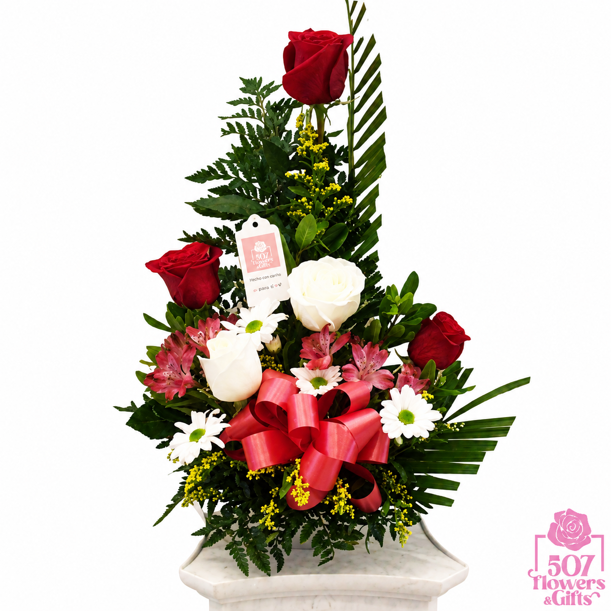 Blumenarrangement, Rosen, Gemischter Strauß, pink-weiße Blumen, Grünes Laub, Blumenarrangement, Rose, weiße Rose, pinke Lilien, rote Schleife