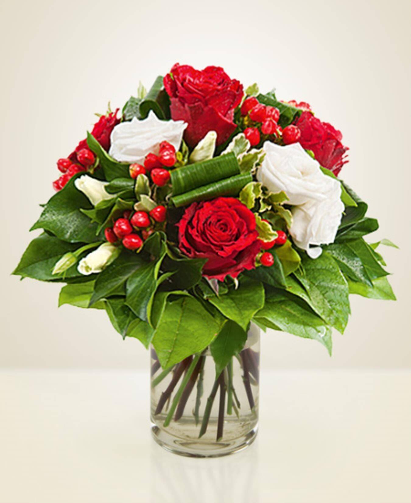 Blume, Blumen-Arrangement, Blumenstrauß, Rose, Florales Design, Blume, Blumen-Arrangement, Blumenstrauß, Rose, Florales Design, Blume, Blumen-Arrangement, Blumenstrauß, Rose, Florales Design, Bouquet, Blumen, rote Rosen, weiße Rosen, Glasvase