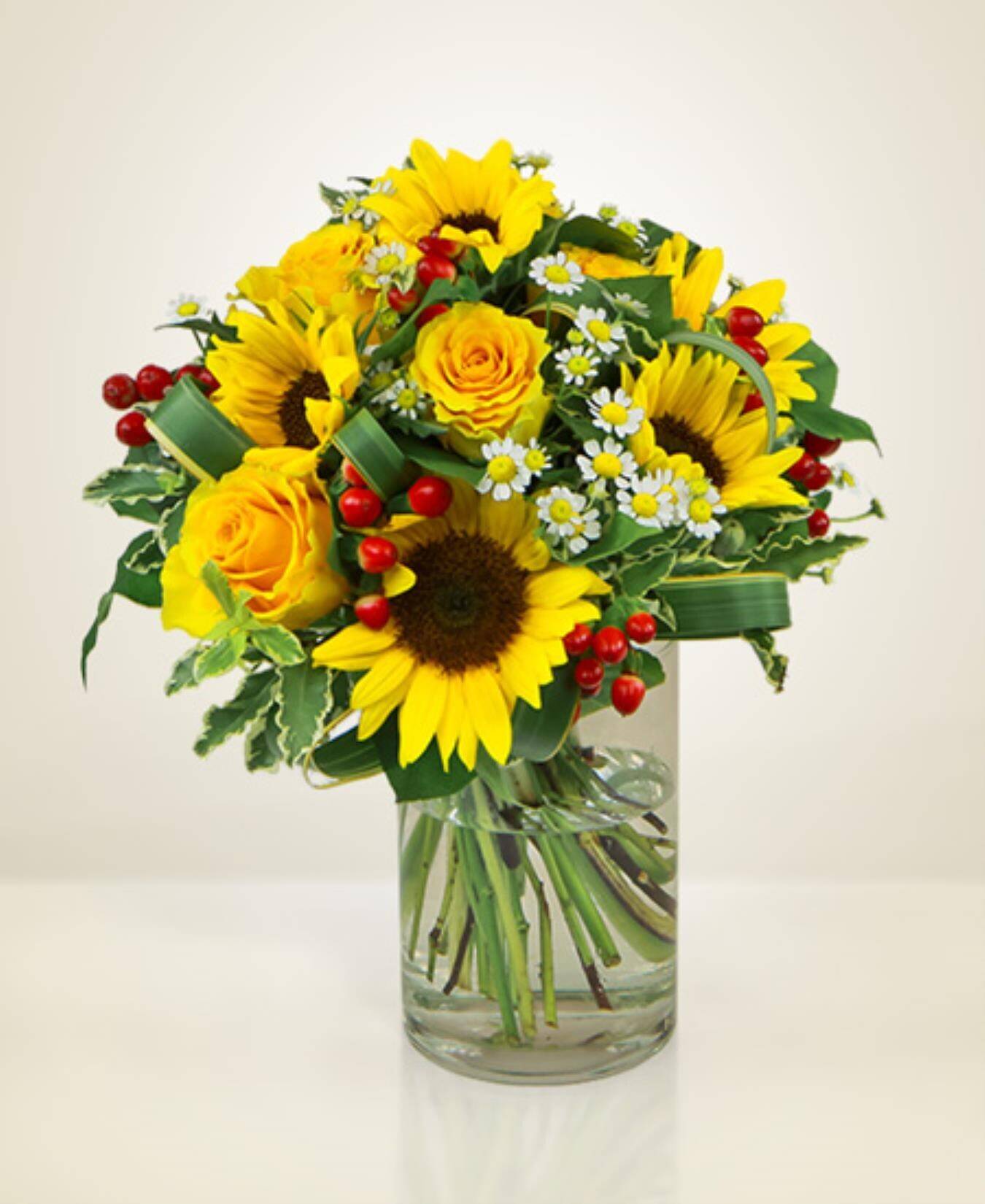 Blume, Blumen-Arrangement, Pflanze, Blumenstrauß, Florales Design, Blume, Blumen-Arrangement, Pflanze, Blumenstrauß, Florales Design, Blume, Blumen-Arrangement, Pflanze, Blumenstrauß, Florales Design, Bouquet, Sonnenblumen, Rosen, Gänseblümchen, Glassvase