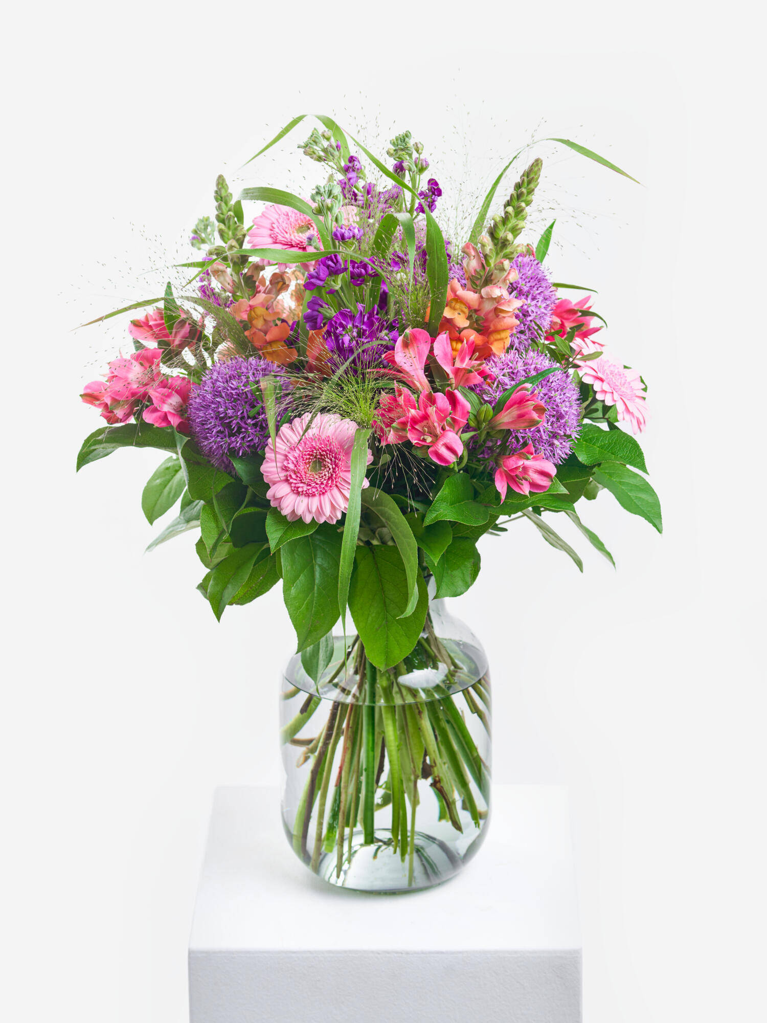 Summer Delights - Main Colors: ORANGE, PINK, PURPLE, ROSE - Main Flowers: ALSTROEMERIA, GERBERA, STOCKS