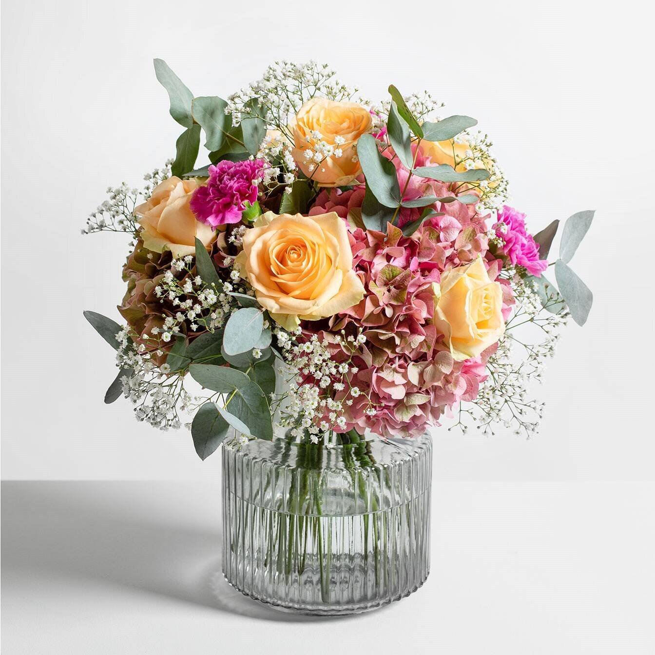 Blume, Blumen-Arrangement, Blumenstrauß, Florales Design, Rose, blumen, blumenstrauß, rosen, hydrangea, baby-breath, Blumenstrauß, Rose, Hydrangea, Baby-Breath, Glasvase, Blumenstrauß, Rosen, Hortensie, Schleierkraut, Vase aus Glas