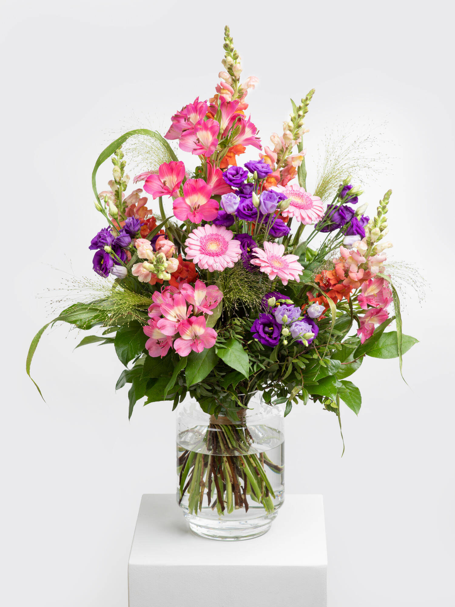 Bohemian Kiss - Hauptblüte: Alstromerien, Eustoma, Germini - Hauptfarbe: Orange, Rosa, Violett