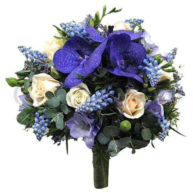 Brautstrauß, Blumen, blaue Akzente,  creme Rosen, lila Blüten