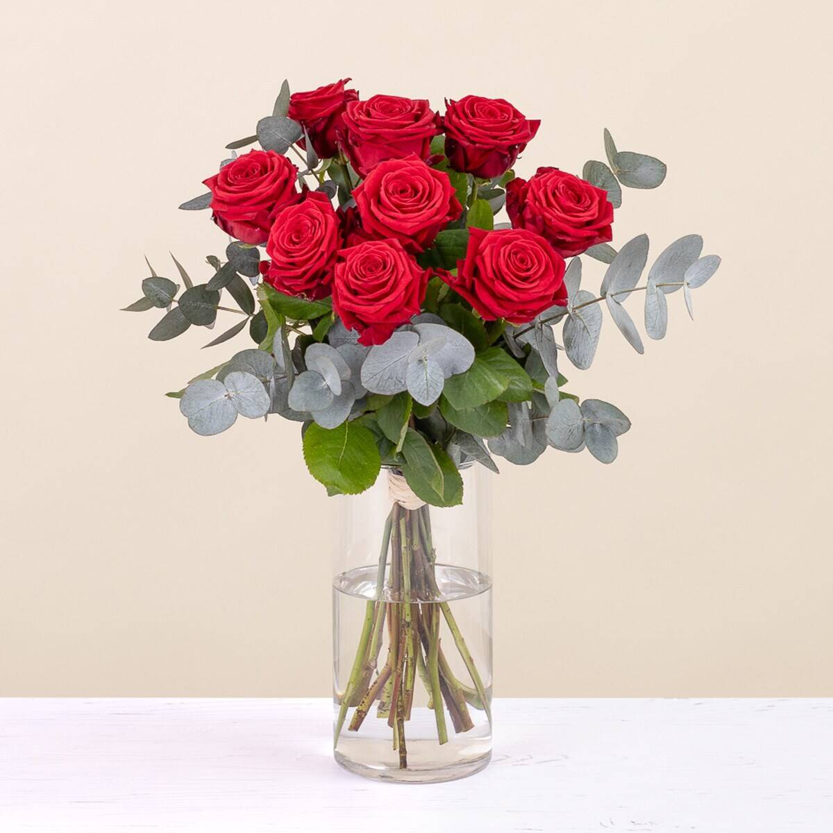Blume, Blumen-Arrangement, Blumenstrauß, Rose, Florales Design, Blume, Blumen-Arrangement, Blumenstrauß, Rose, Florales Design, Blume, Blumen-Arrangement, Blumenstrauß, Rose, Florales Design,  rote Rosen, Rosenstrauß, Blumenstrauß, Glasvasen, grünes Laub